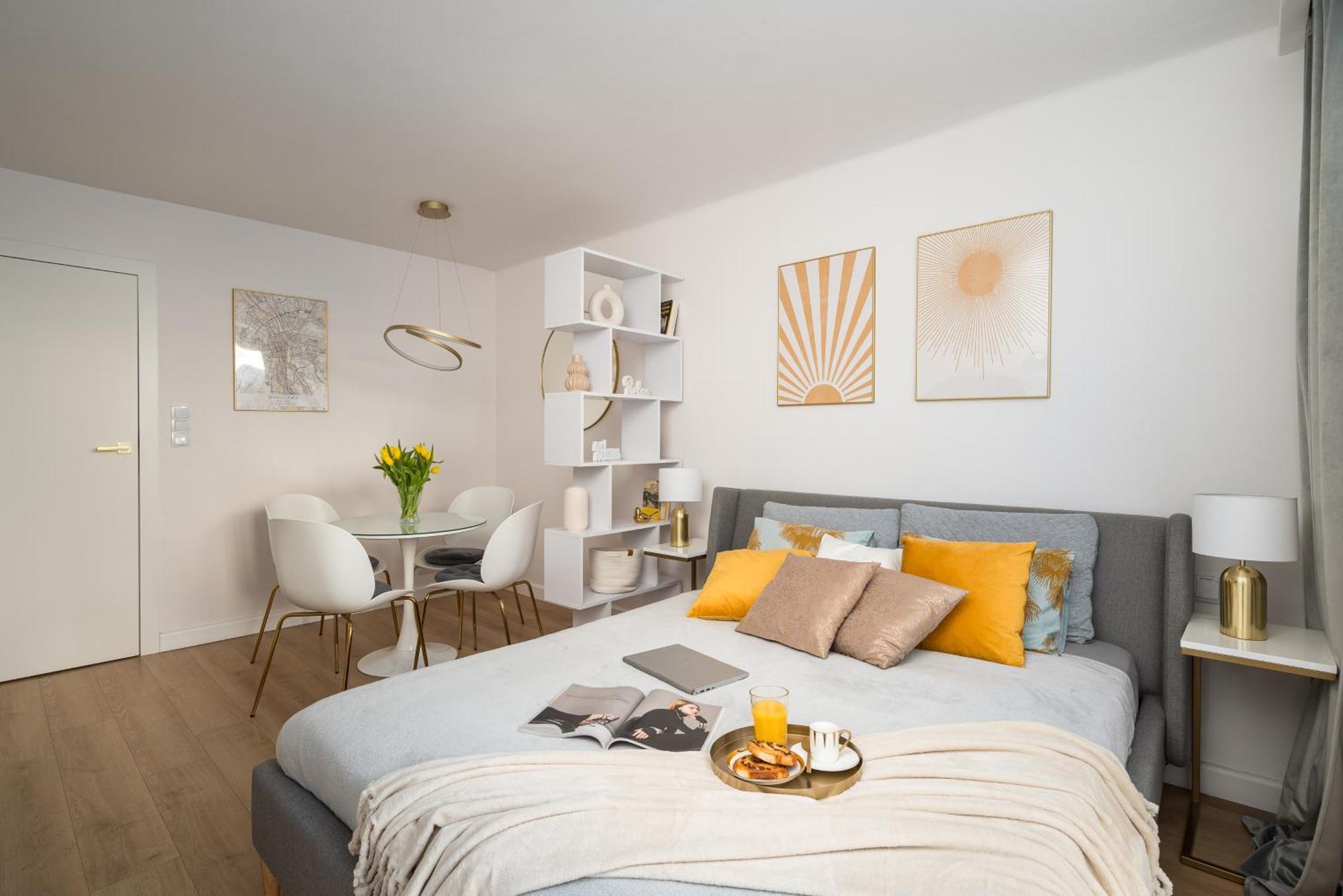 Gold Premium Central Suite 950 M To Central Station Parking Warschau Exterior foto