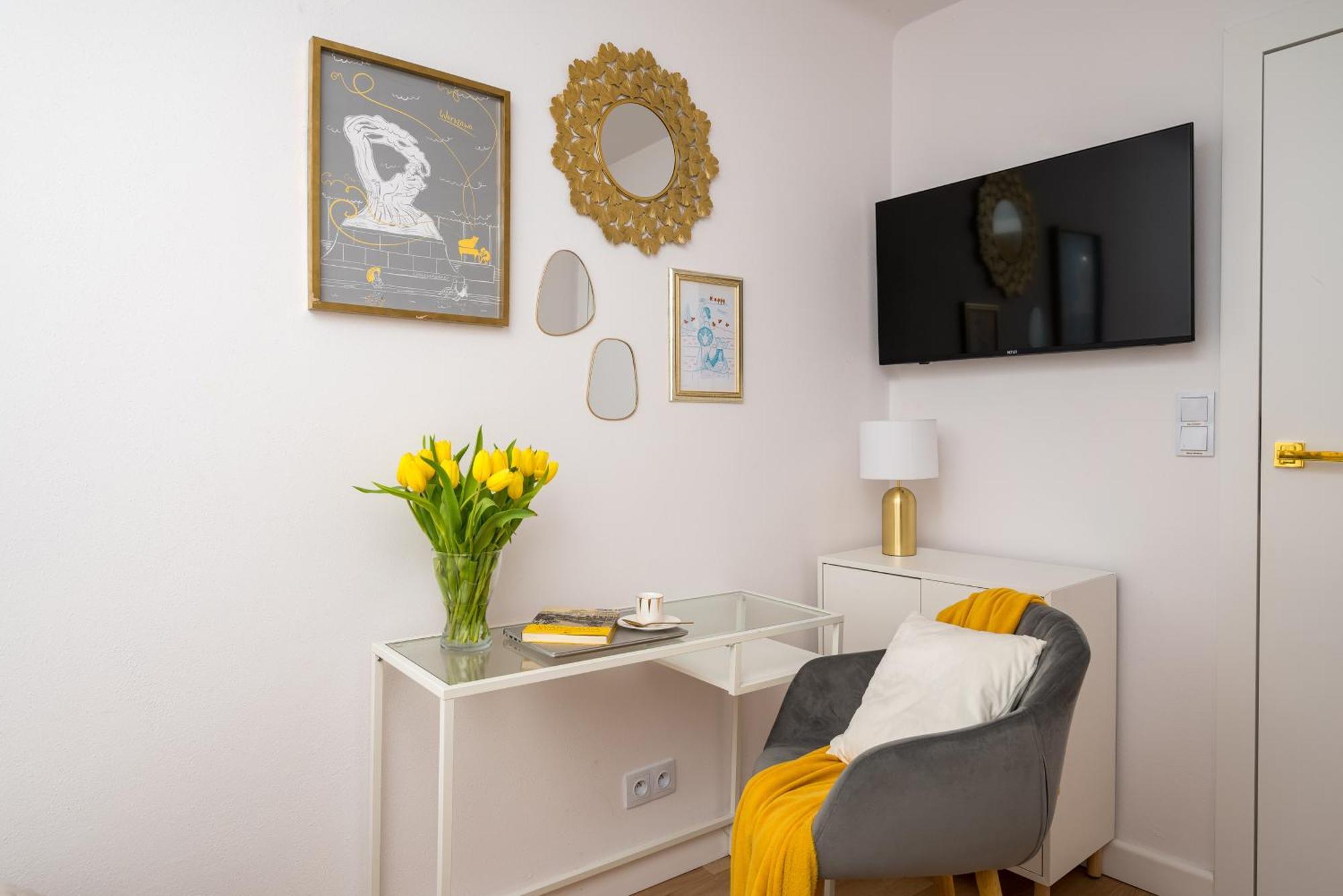 Gold Premium Central Suite 950 M To Central Station Parking Warschau Exterior foto