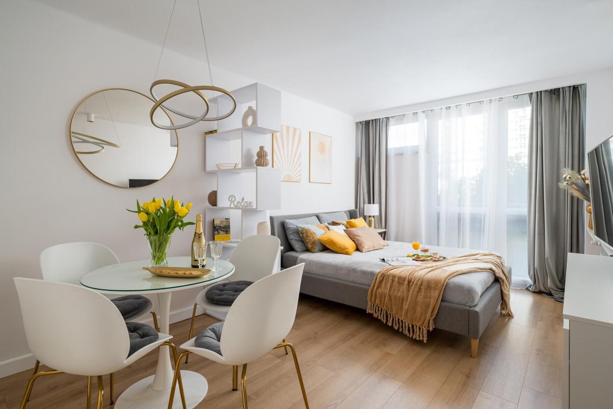Gold Premium Central Suite 950 M To Central Station Parking Warschau Exterior foto
